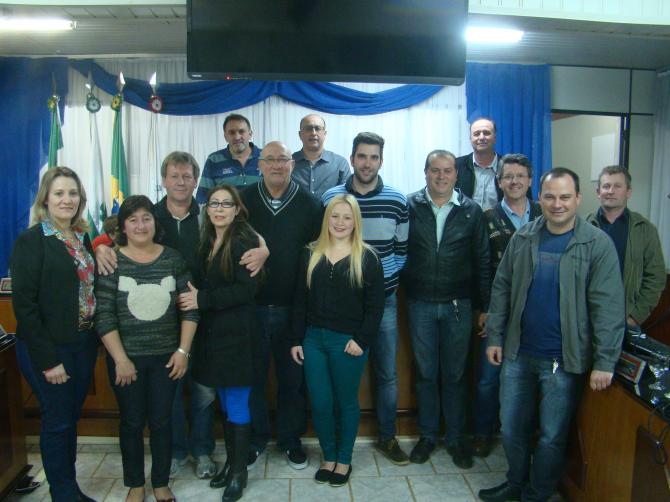 Câmara Municipal de Laranjeiras do Sul aprova 02 Moções de Congratulação, na sessão ordinária de 14/09/2015